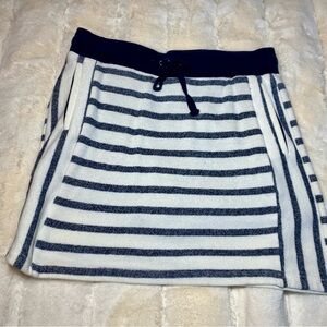 Jones New York Dark Blue and White Striped Skirt size M